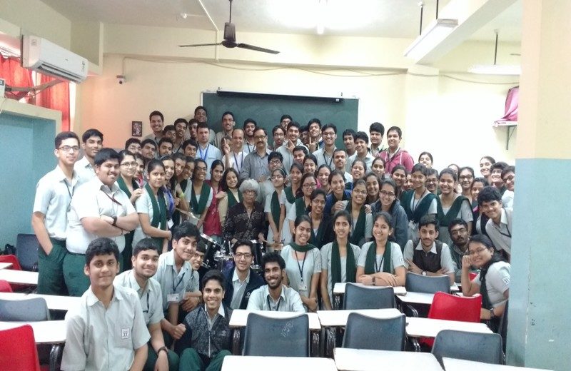 trilok gutru. 01